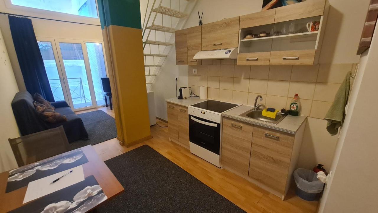 Cozy Mezonette Near City Center Athens Near Metro Station Apartment ภายนอก รูปภาพ